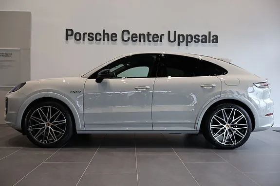 Porsche Cayenne 2027 photo 2