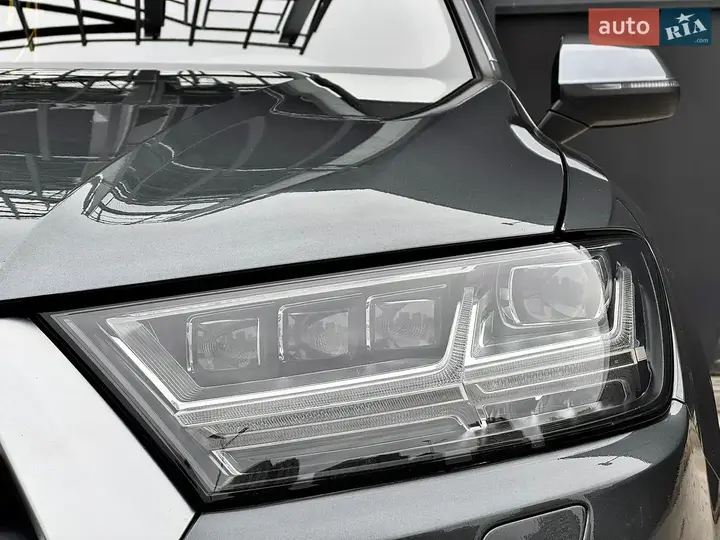 Audi Q7 2018 photo 4