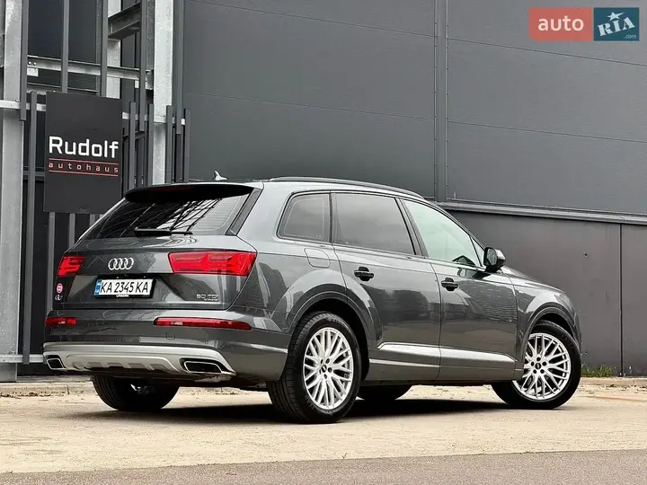 Audi Q7 2018 photo 5