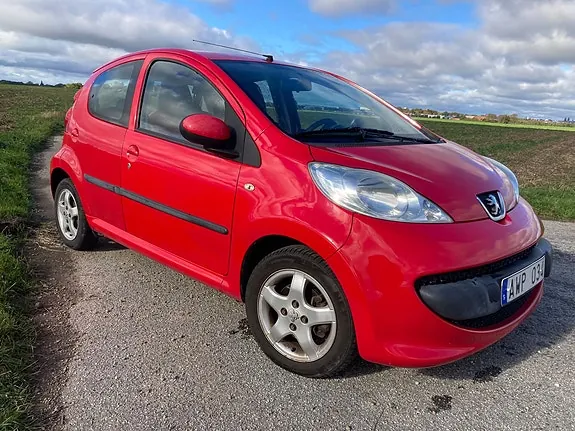 Peugeot 107 2008 photo 3