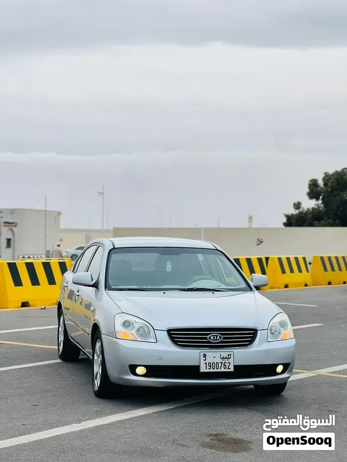 Kia Lotze 2008 photo 2