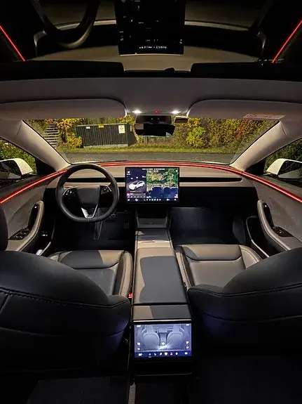 Tesla Model 3 2026 photo 5