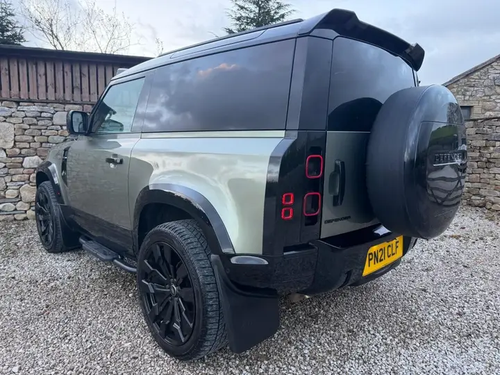 Land Rover Defender 90 2021 photo 4
