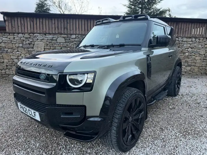 Land Rover Defender 90 2021 photo 3