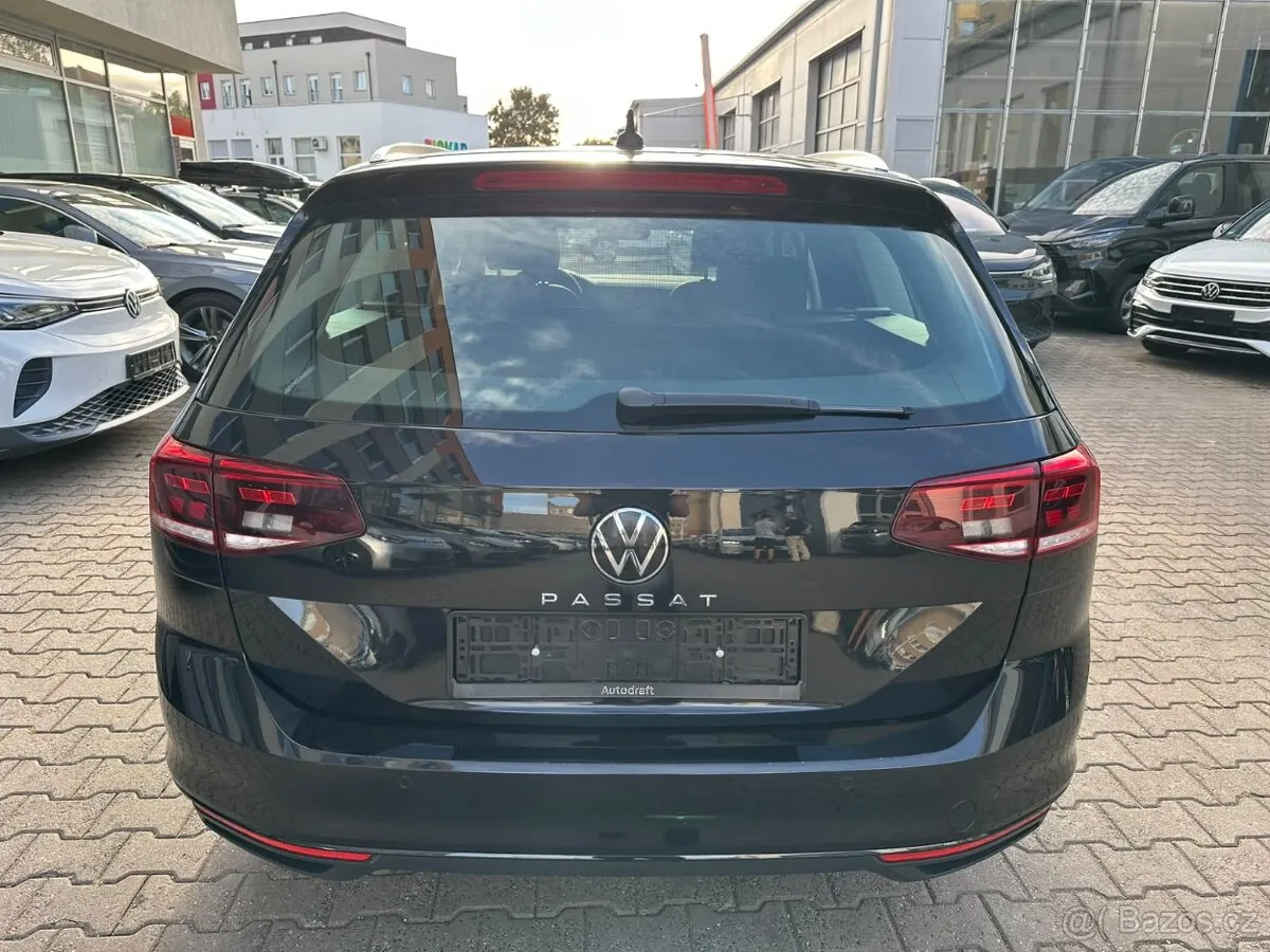 Volkswagen Passat 2022 photo 5