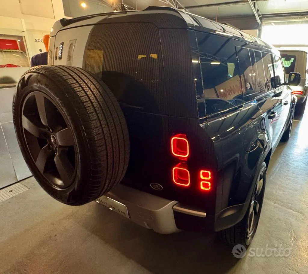 Land Rover Defender 2021 photo 3