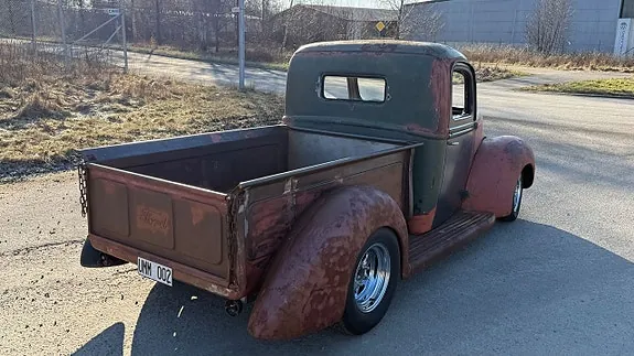 Ford Custom 1940 photo 2