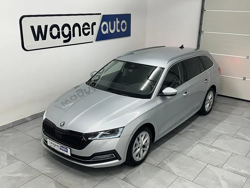 Skoda Octavia 2021 photo 3