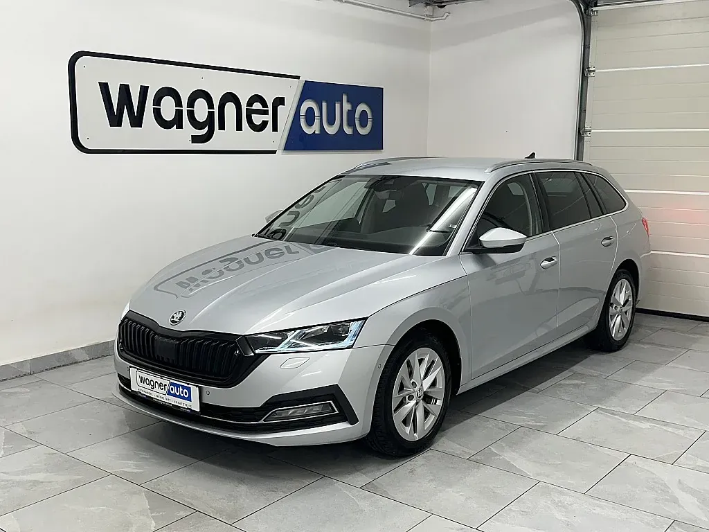 Skoda Octavia 2021 photo 2