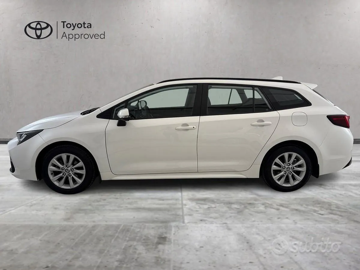 Toyota Corolla 2023 photo 3