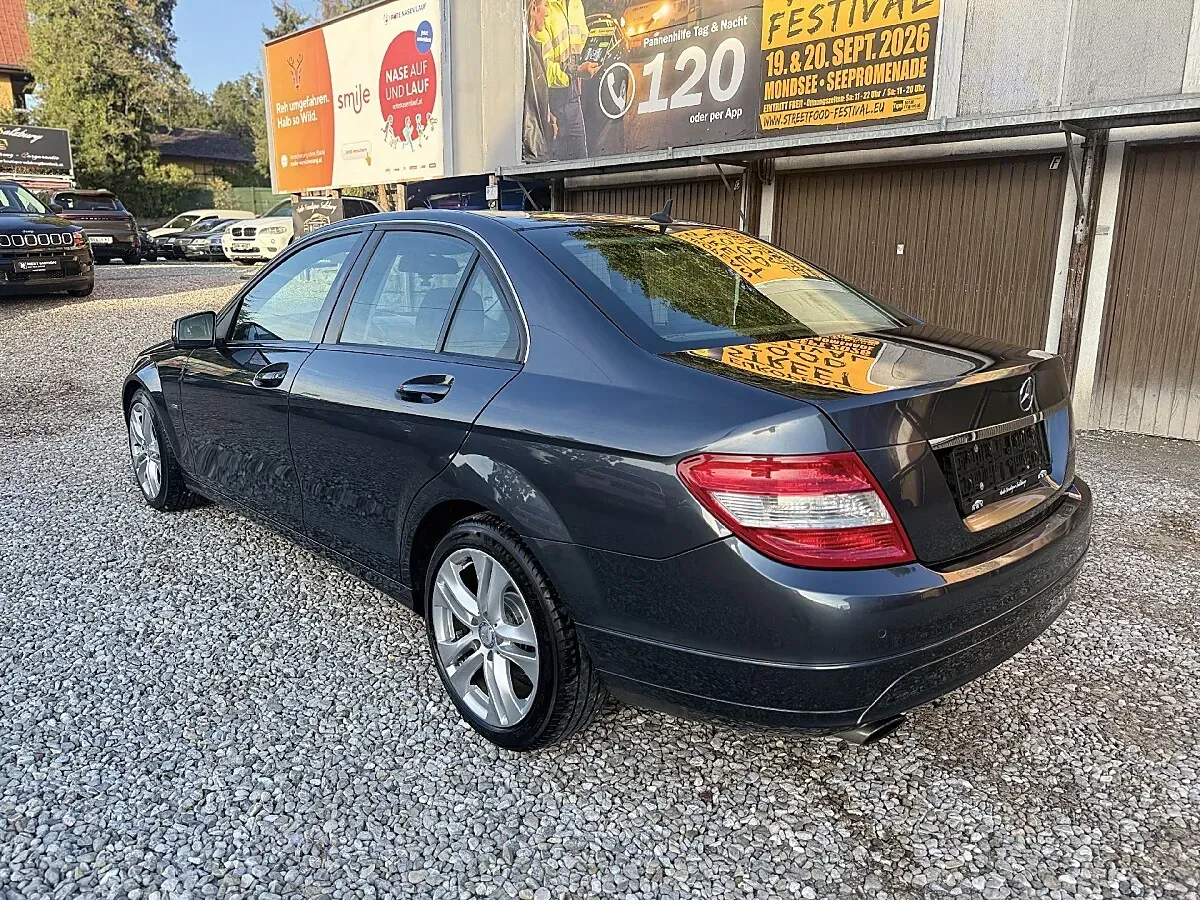 Mercedes-Benz C-Class 2011 photo 3
