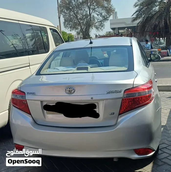 Toyota Yaris 2014 photo 2
