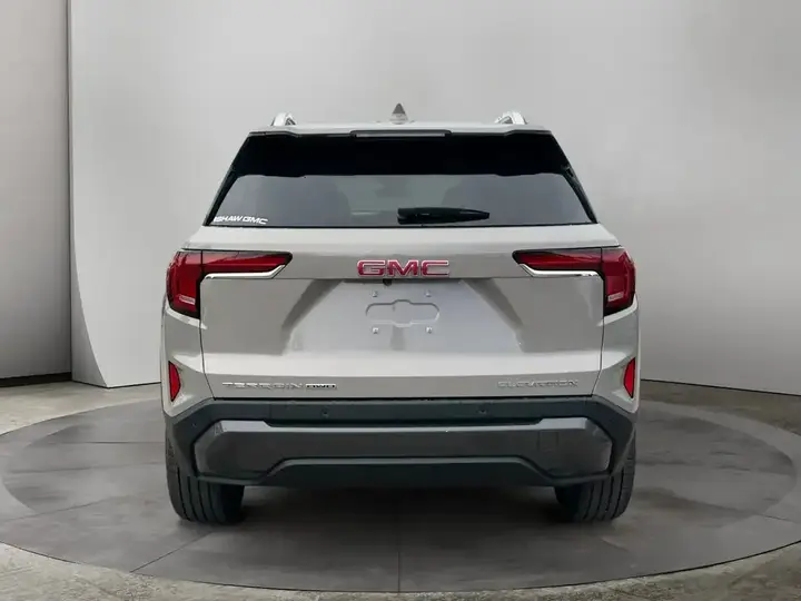 GMC Terrain 2027 photo 4