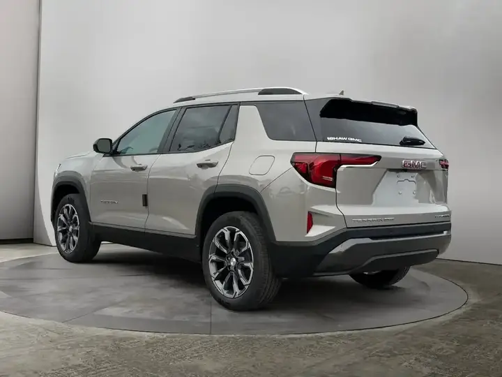 GMC Terrain 2027 photo 3