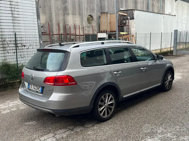 Volkswagen Passat 2014 photo 5