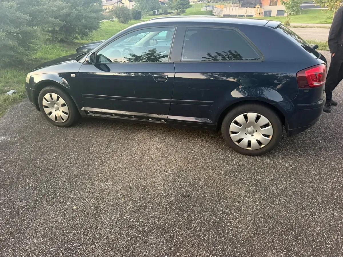 Audi A3 2004 photo 2