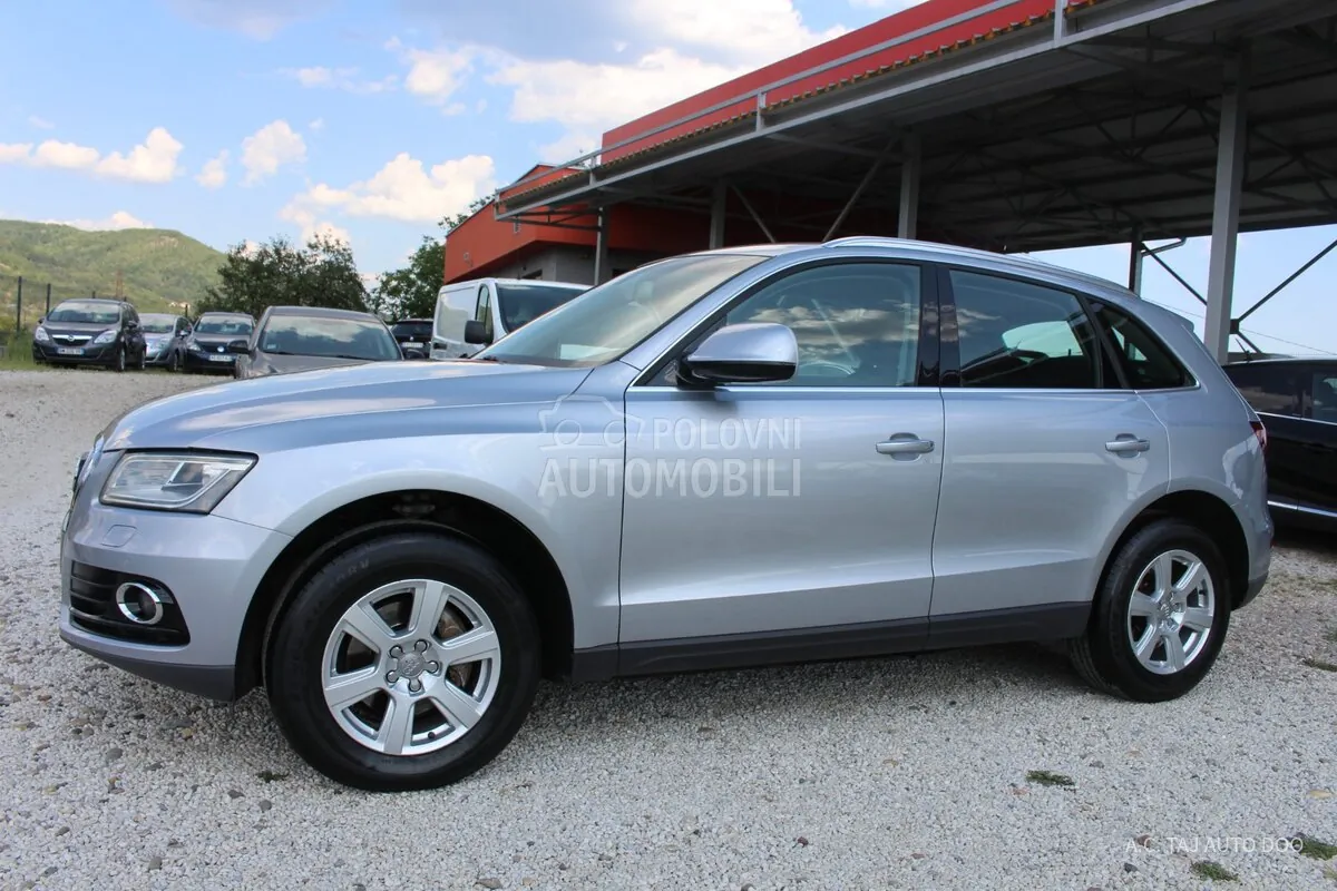 Audi Q5 2015 photo 2