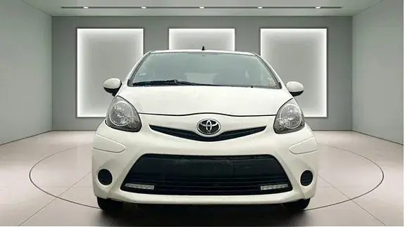 Toyota Aygo 2012 photo 2
