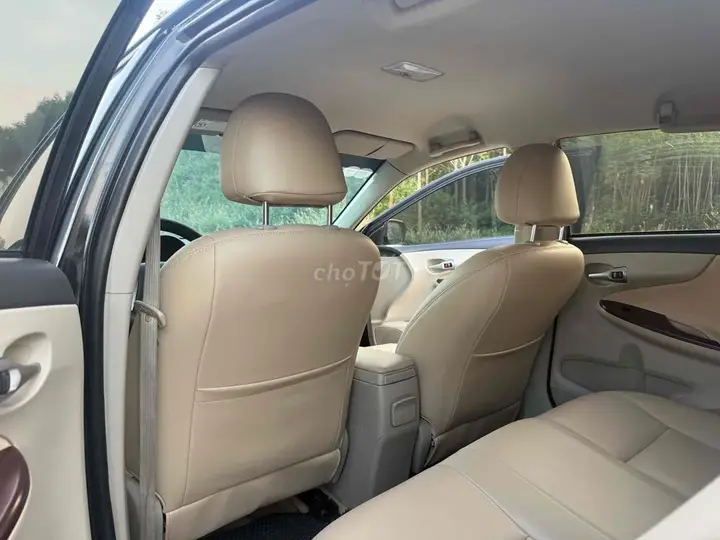 Toyota Corolla Altis 2010 photo 2