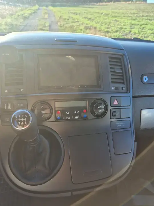 Volkswagen Multivan 2003 photo 2