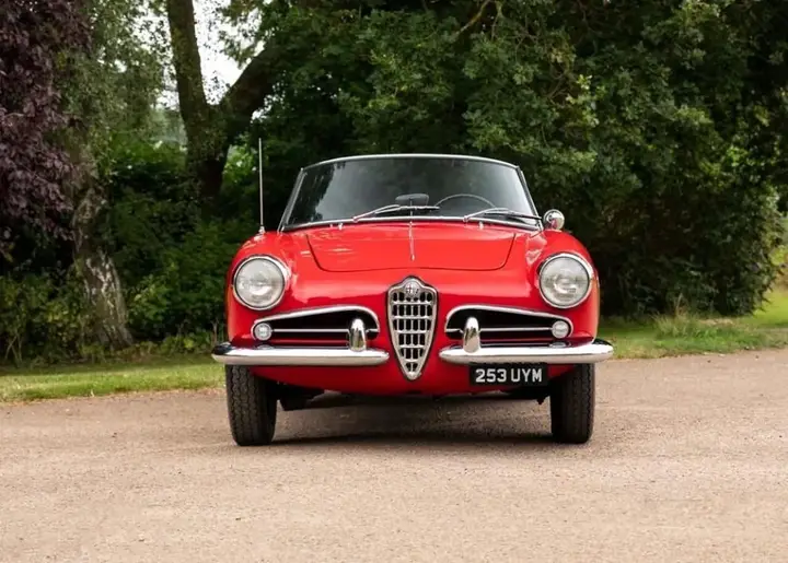 Alfa Romeo Giulietta 2015 photo 4