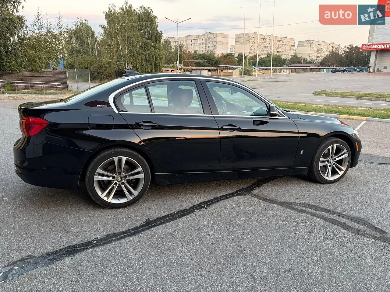 BMW 3 Series 2017 photo 5
