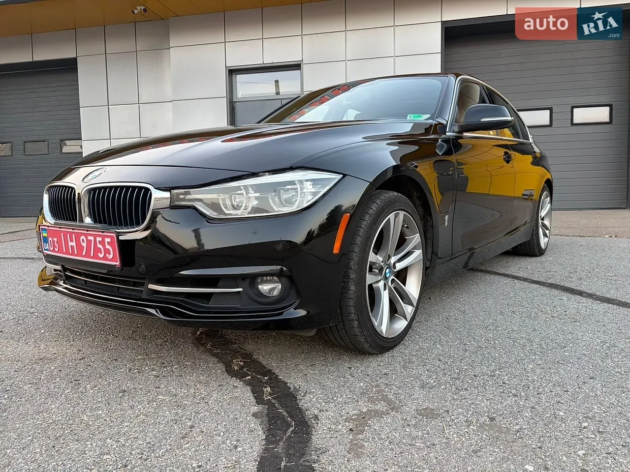 BMW 3 Series 2017 photo 2