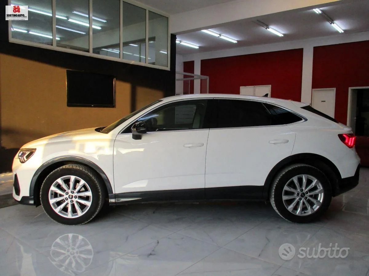 Audi Q3 2023 photo 3