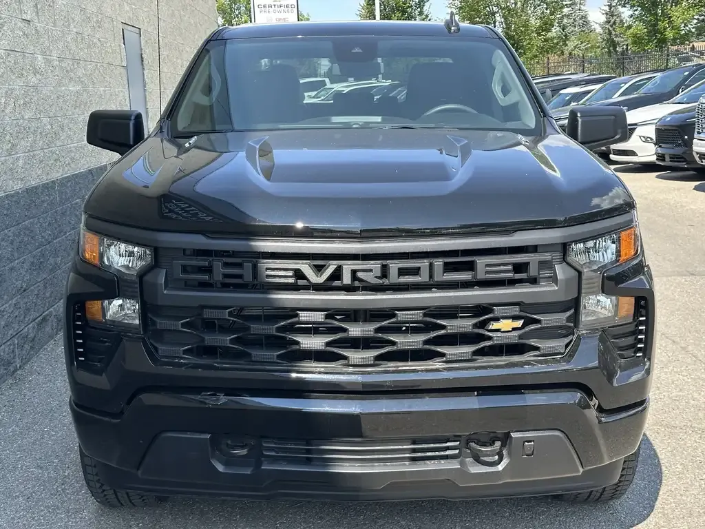 Chevrolet Silverado 1500 2026 photo 2