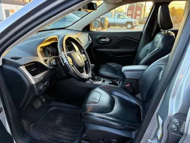 Jeep Cherokee 2016 photo 3