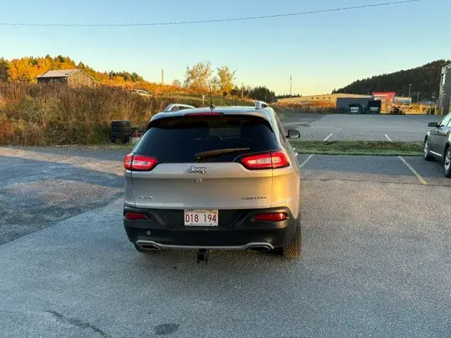 Jeep Cherokee 2016 photo 4