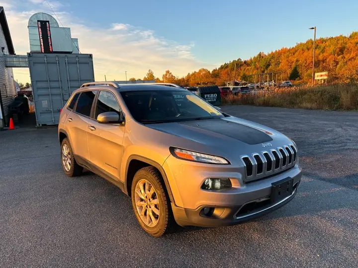Jeep Cherokee 2016 photo 2