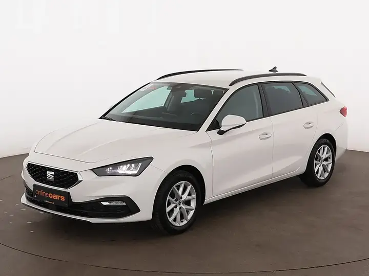 Seat Leon 2023 photo 2