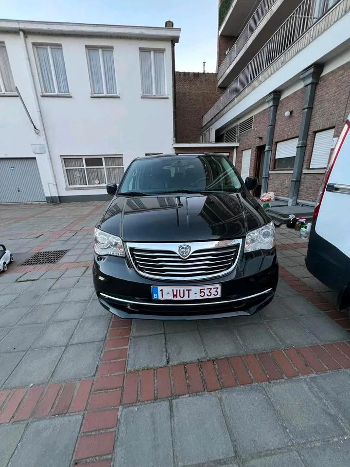 Lancia Voyager