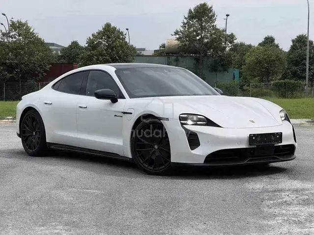 Porsche Taycan Gts