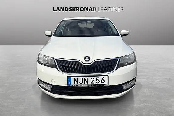 Skoda Rapid 2013 photo 2