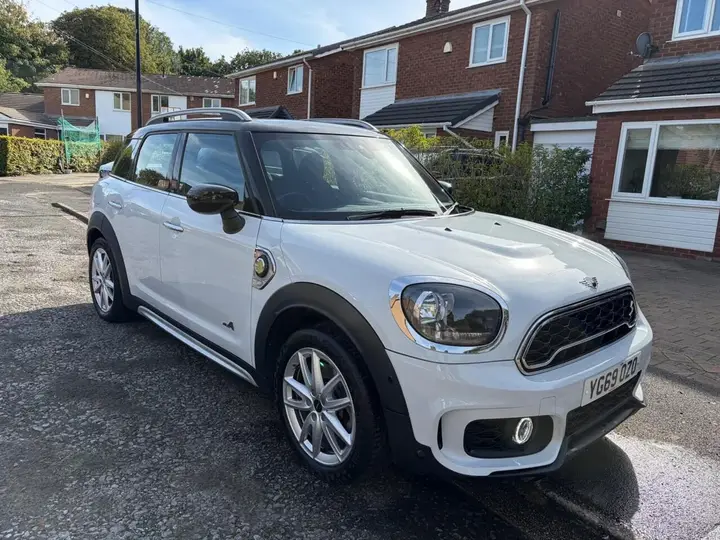 Mini Countryman 2019 photo 2