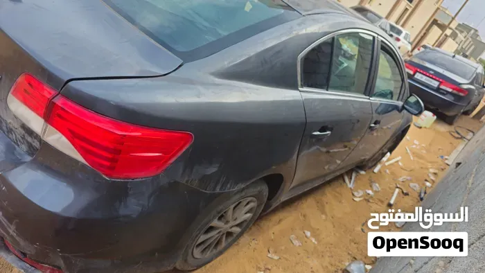 Toyota Avensis 2013 photo 4