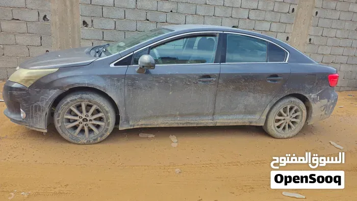 Toyota Avensis 2013 photo 2