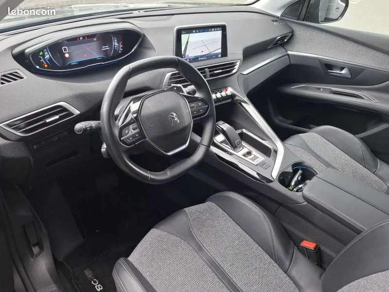 Peugeot 3008 2019 photo 3