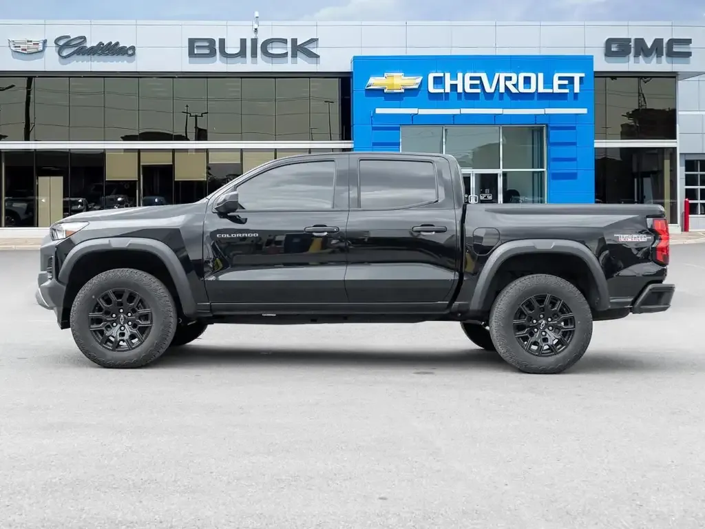 Chevrolet Colorado 2024 photo 3