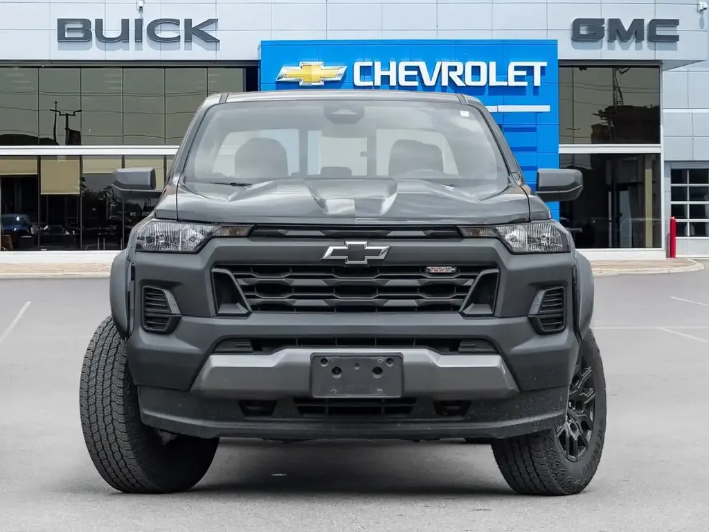 Chevrolet Colorado 2024 photo 2