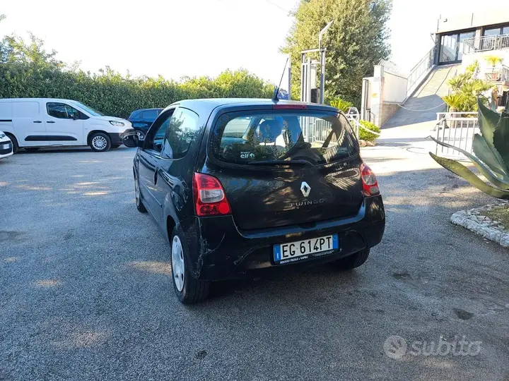 Renault Twingo 2011 photo 4