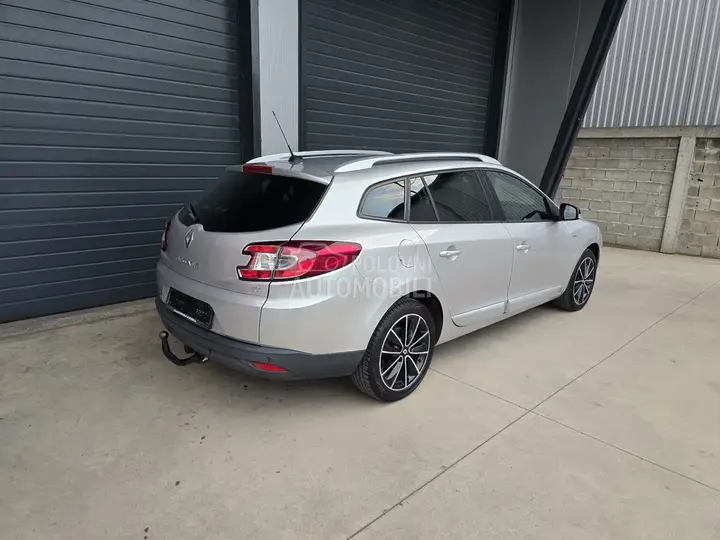 Renault Megane 2013 photo 4