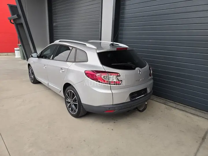 Renault Megane 2013 photo 2