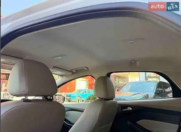 Ford Focus 2015 photo 2