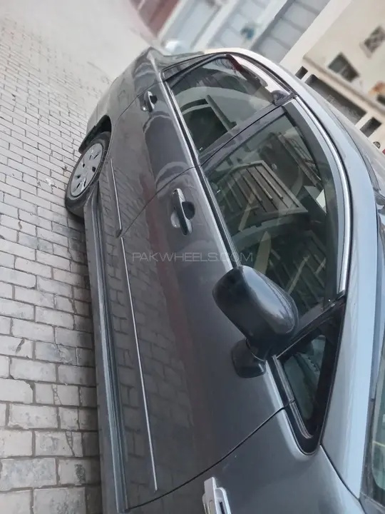 Suzuki Liana