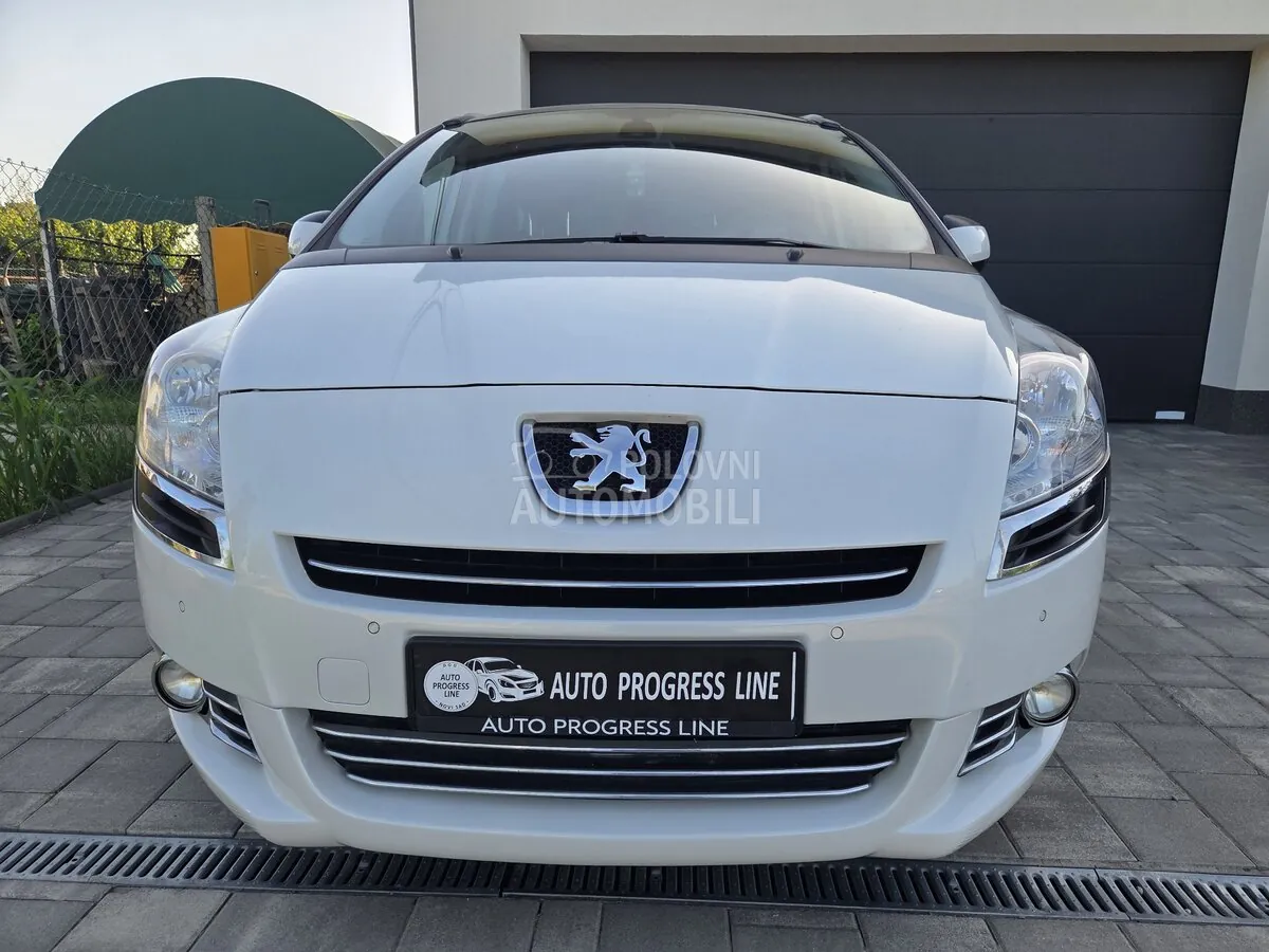 Peugeot 5008 2012 photo 3