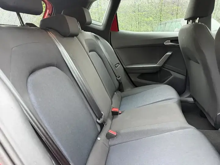 Seat Arona 2023 photo 2