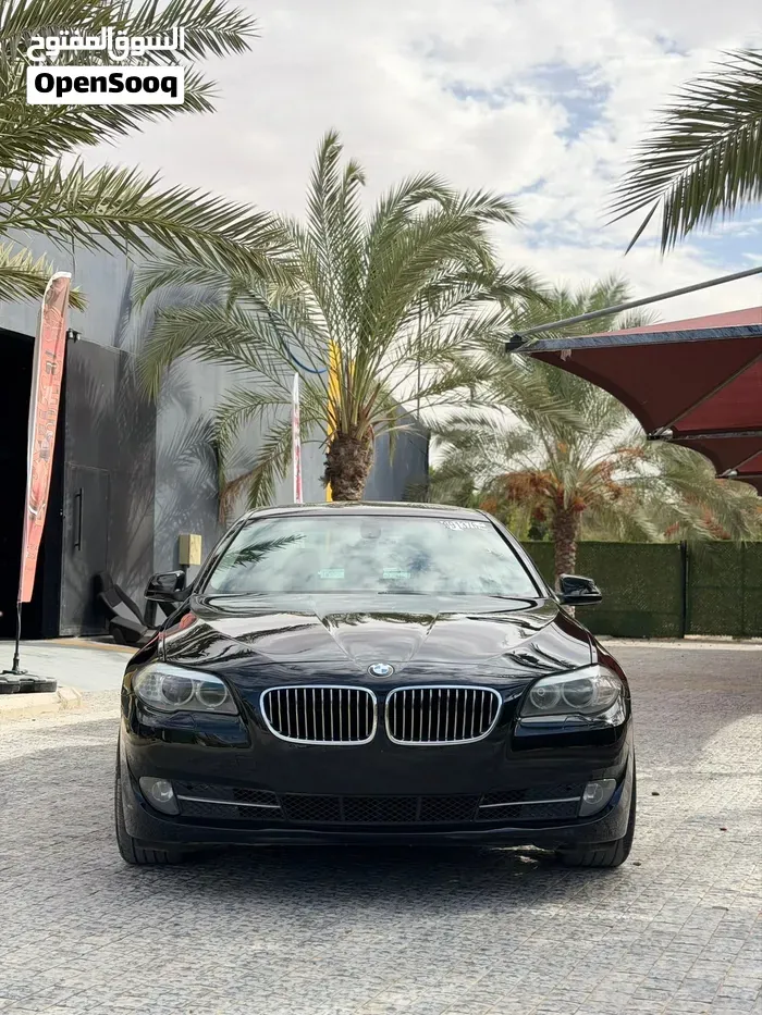 BMW 5 Series 2011 photo 3